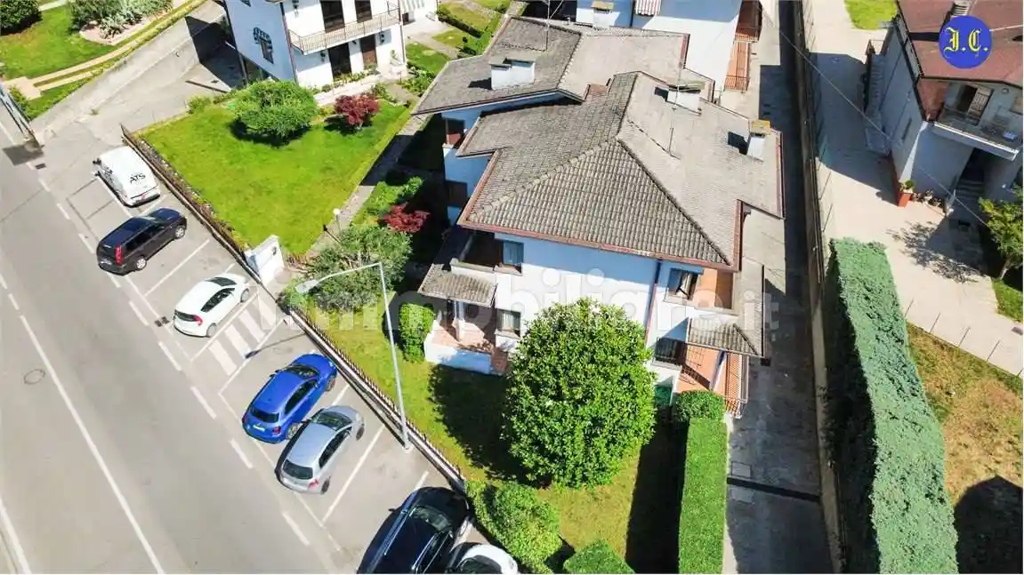 Villa in vendita a Villafranca di Verona