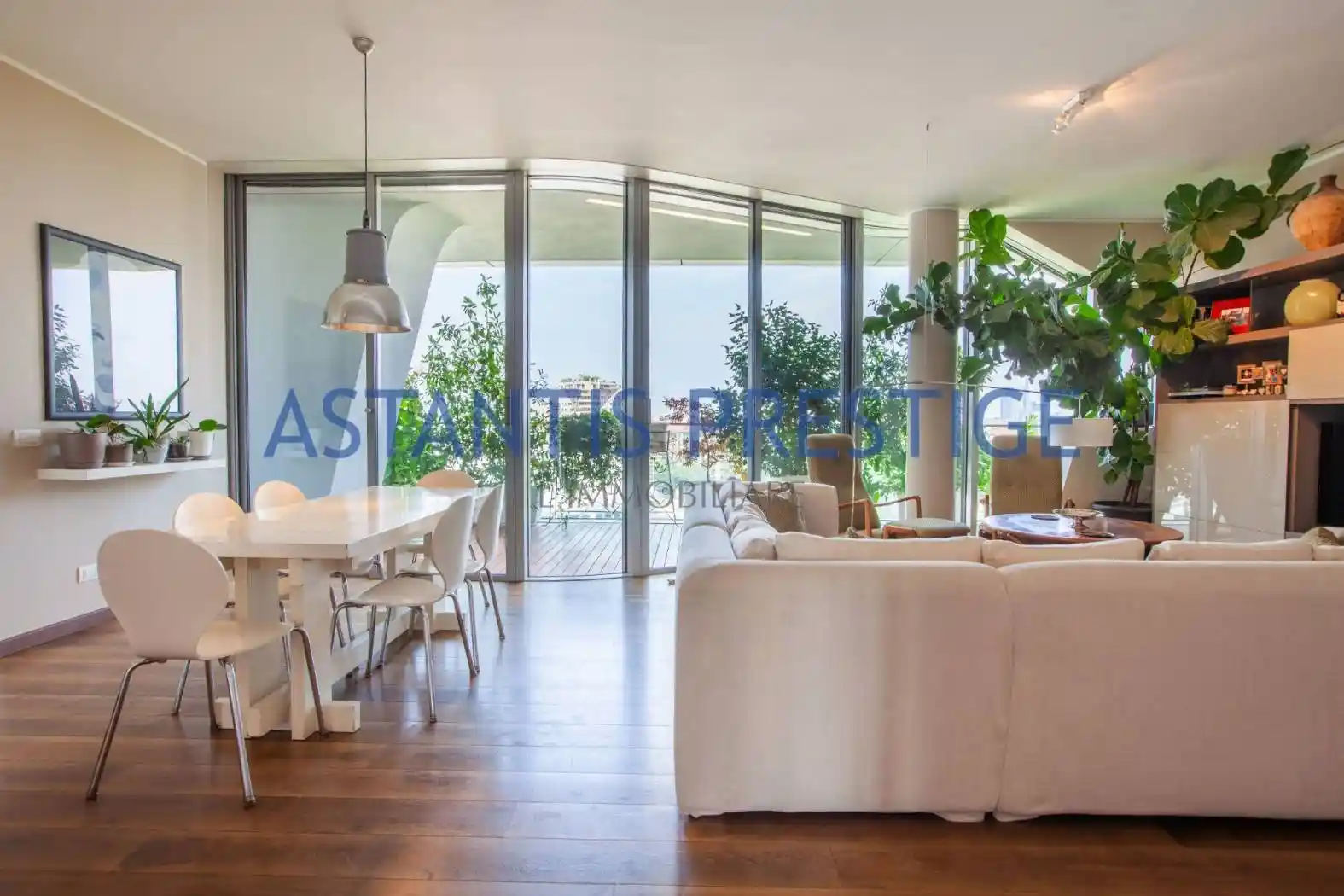 Appartamento in vendita a Milano