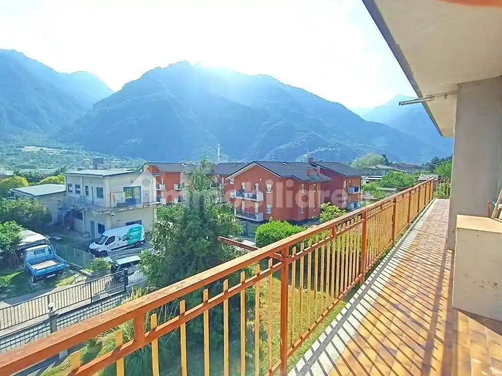 Appartamento in vendita a Verrès