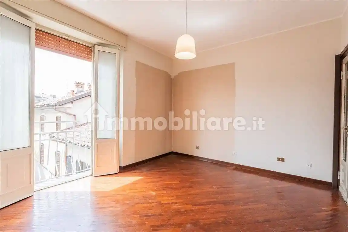 Casa indipendente in vendita a Seregno