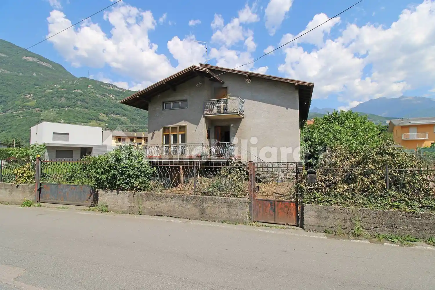 Villa in vendita a Esine
