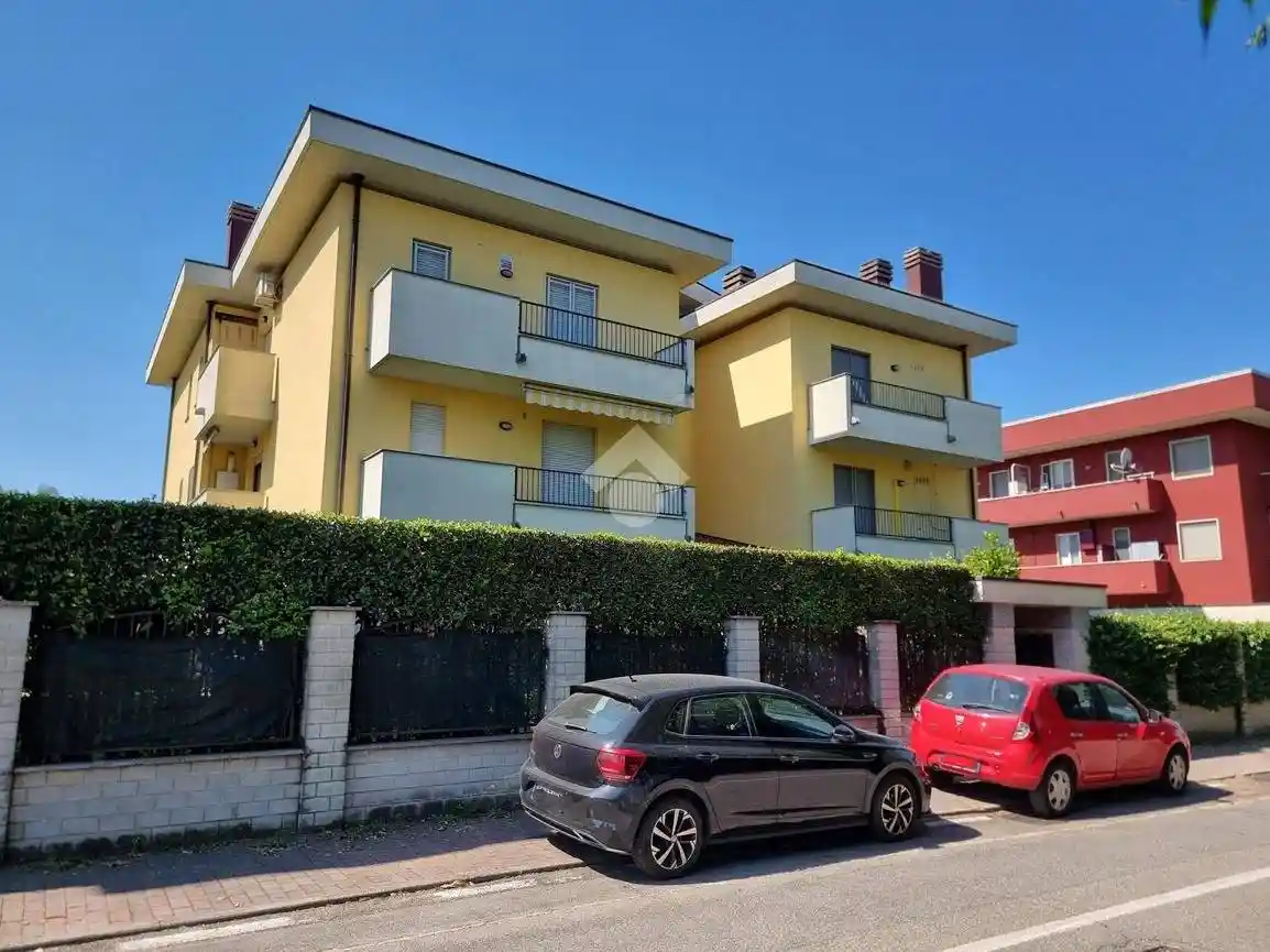 Appartamento in vendita a Carugate