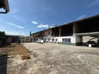 Rustico - Casale in vendita a Borgo d'Ale