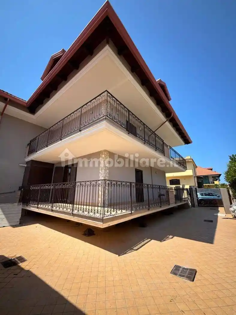 Villa in affitto a Giugliano in Campania