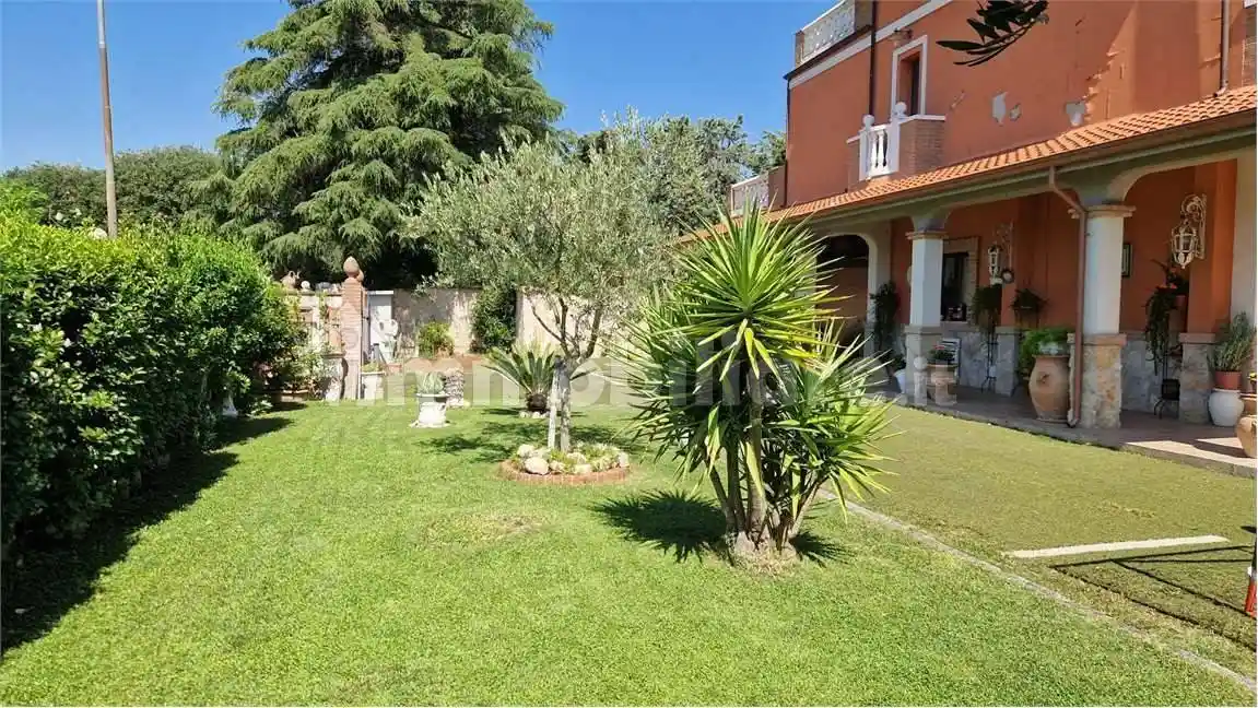 Villa in vendita a Monsano
