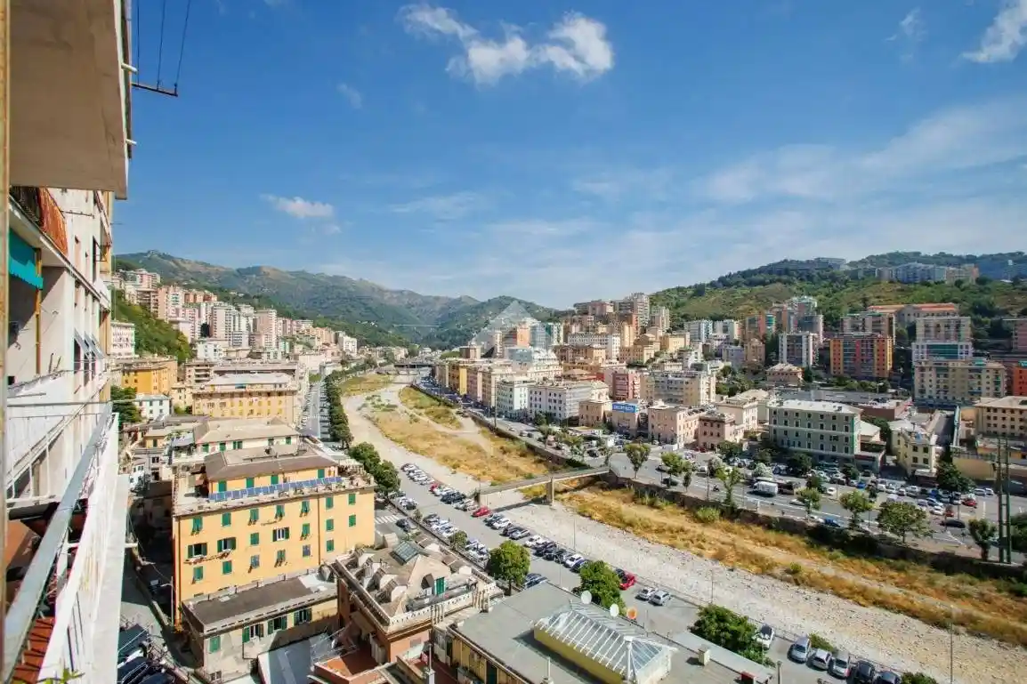 Appartamento in vendita a Genova