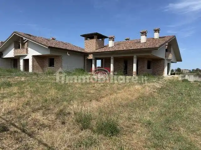 Villa in vendita a Cesenatico