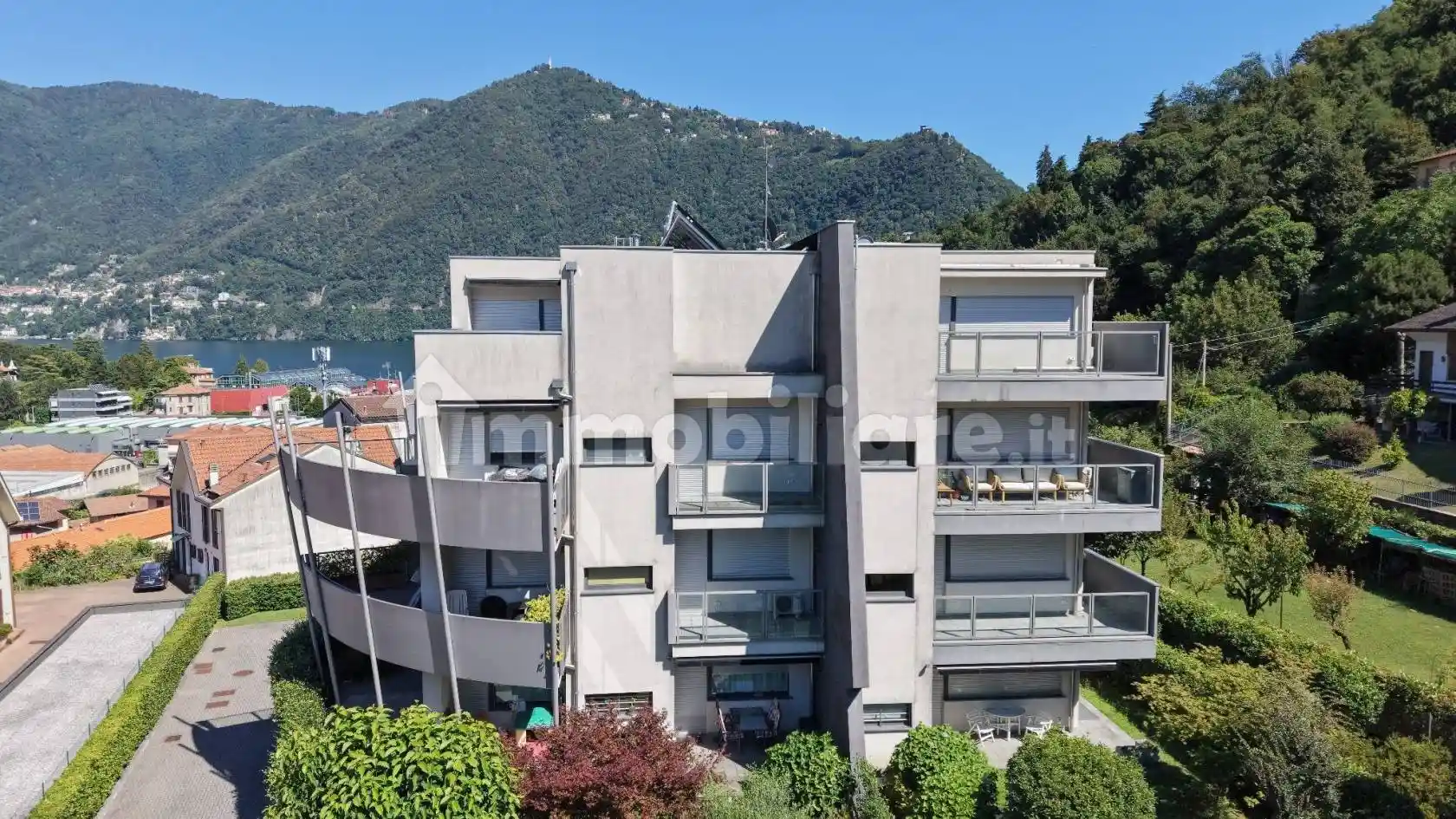 Appartamento in vendita a Como