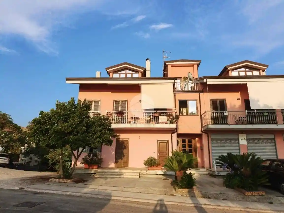 Appartamento in vendita a Prignano Cilento