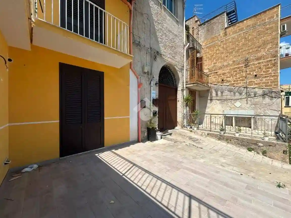Palazzo - Edificio - foto 2