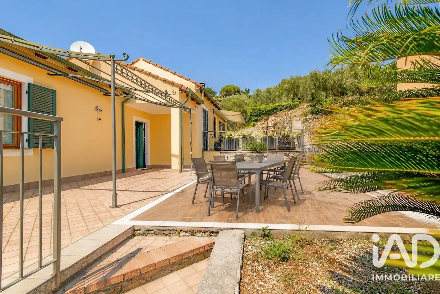 Villa in vendita a Finale Ligure