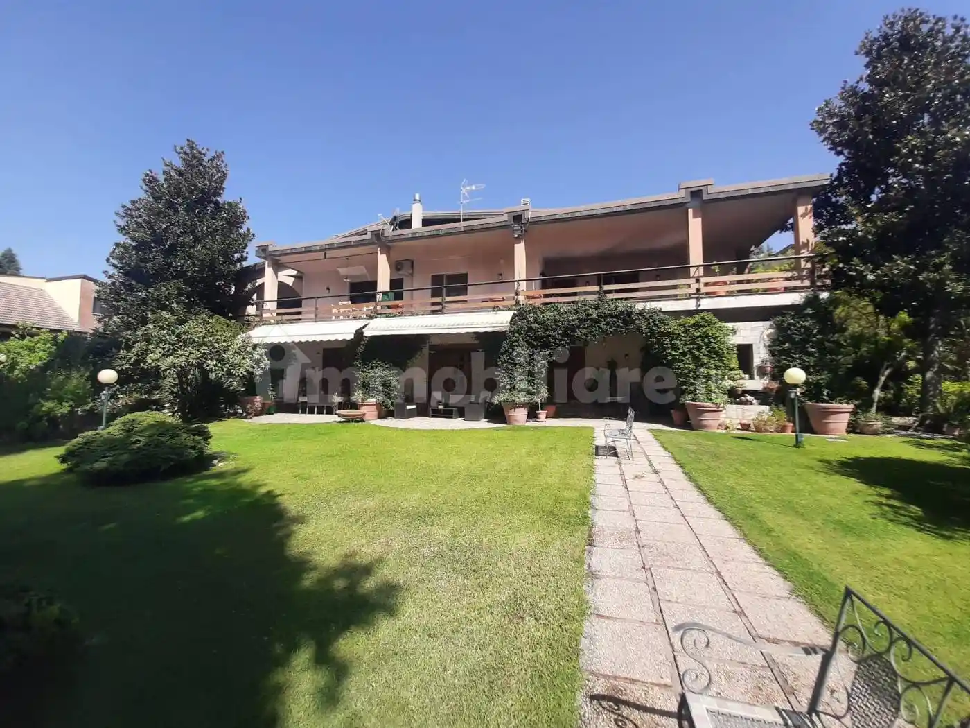 Villa in vendita a Carolei