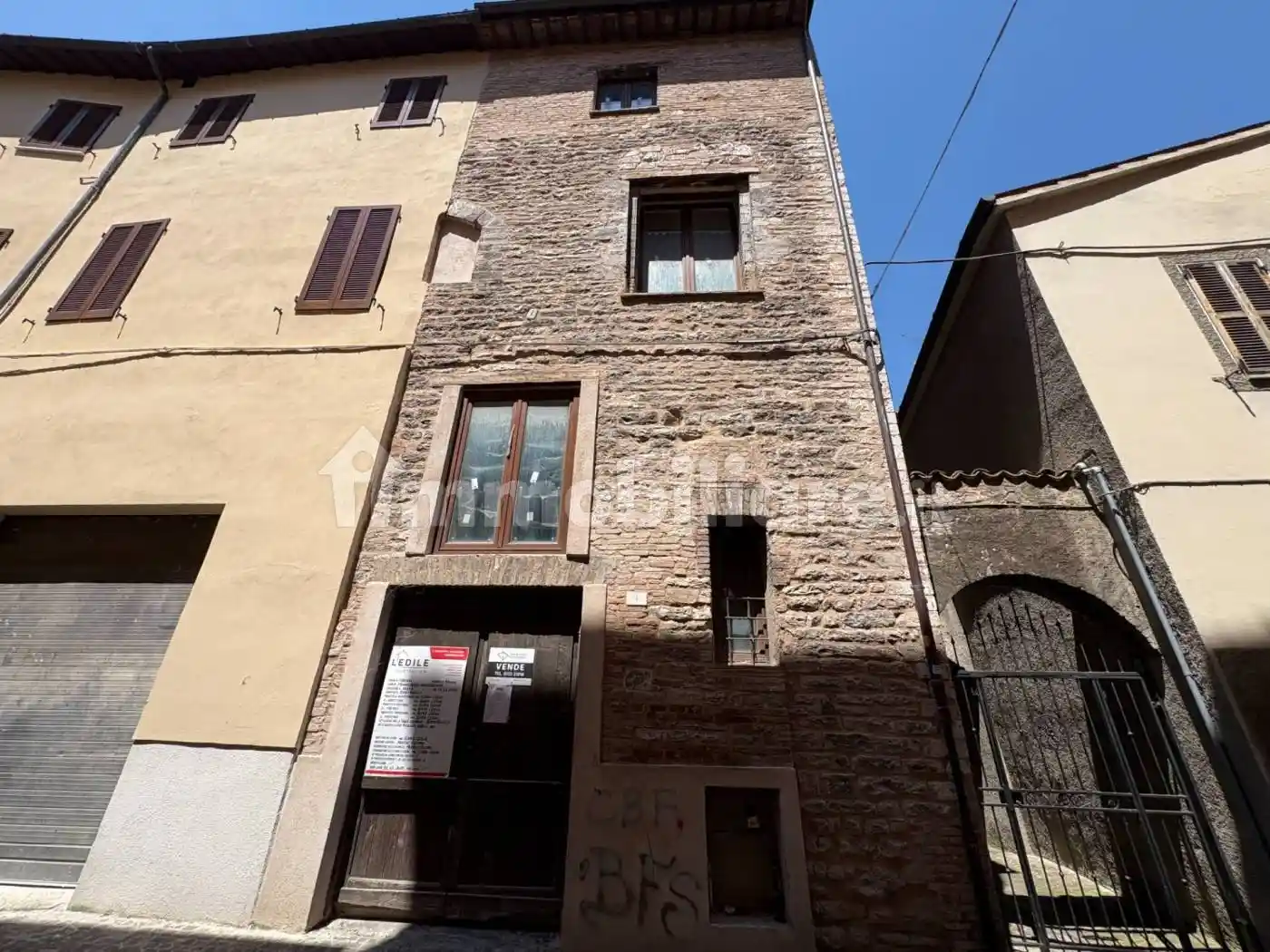 Casa indipendente in vendita a Fabriano