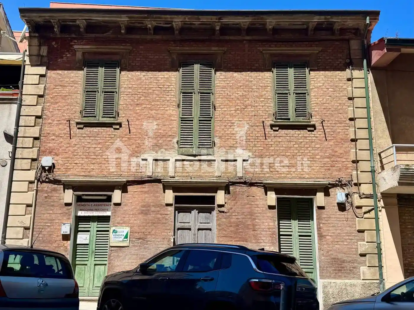 Appartamento in vendita a Falconara Marittima