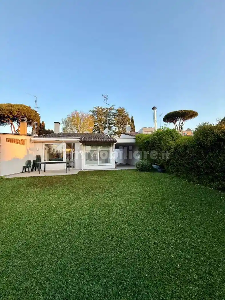 Villa in affitto a Roma