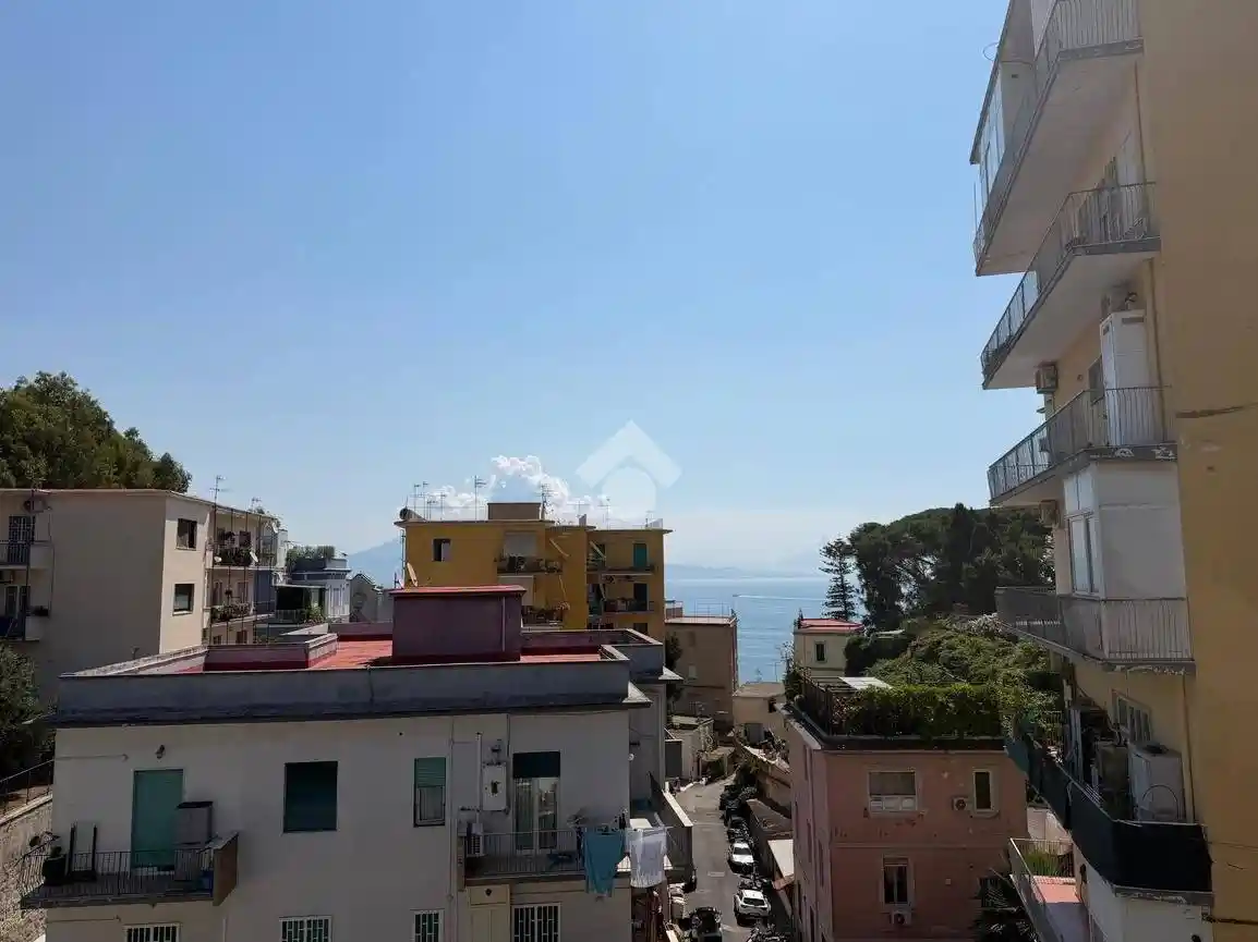 Appartamento in vendita a Napoli