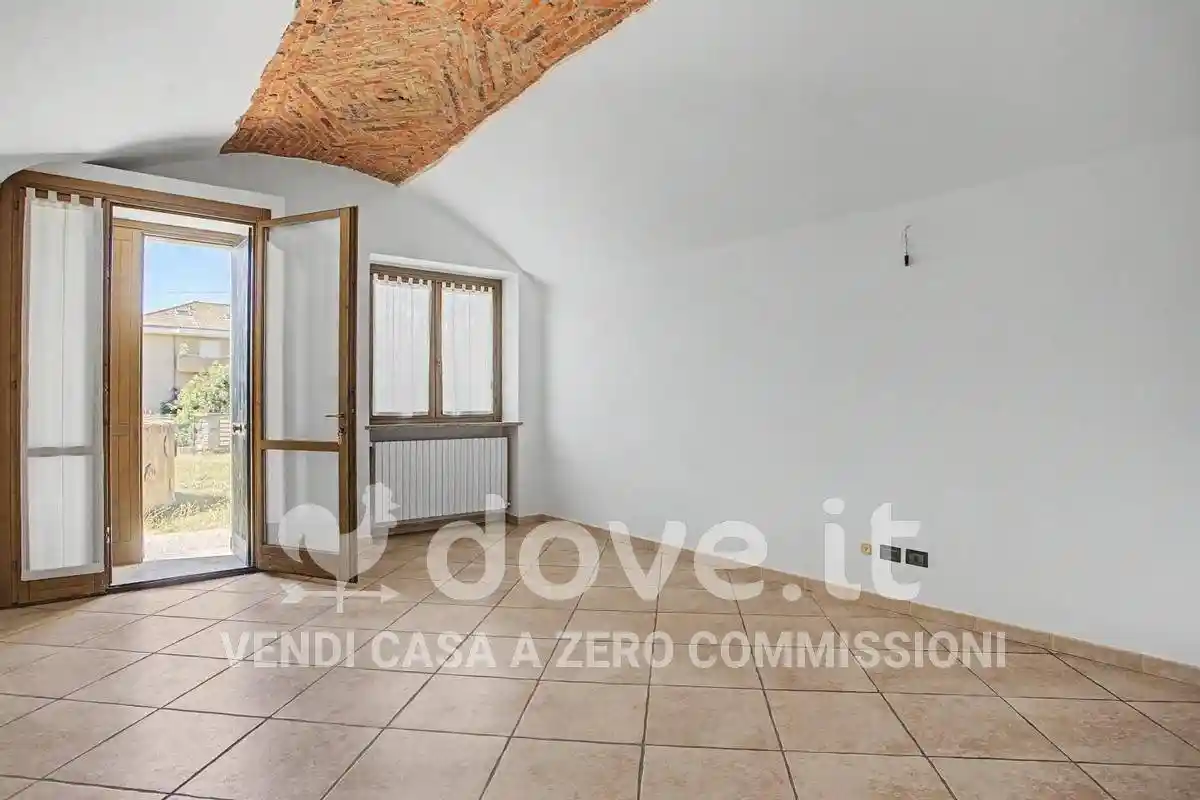 Appartamento in vendita a Luvinate