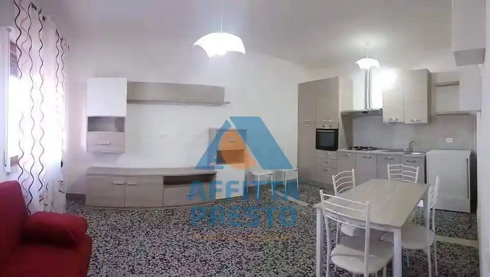 Casa indipendente in affitto a Calcinaia
