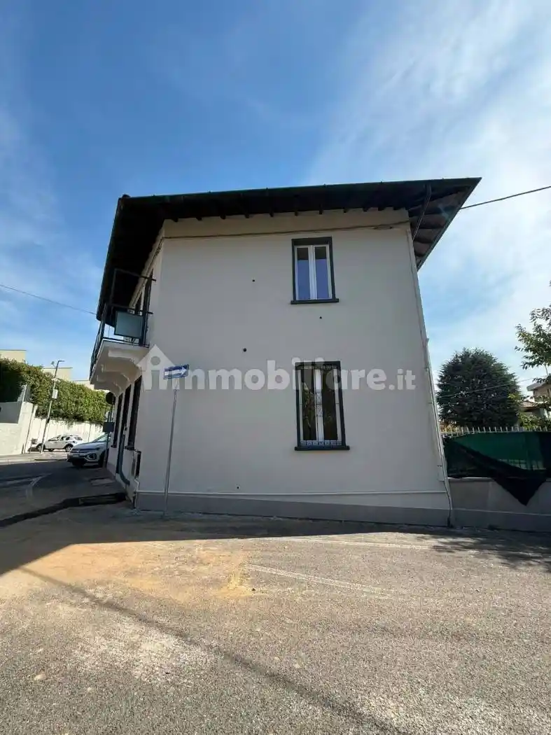 Appartamento in vendita a Guanzate