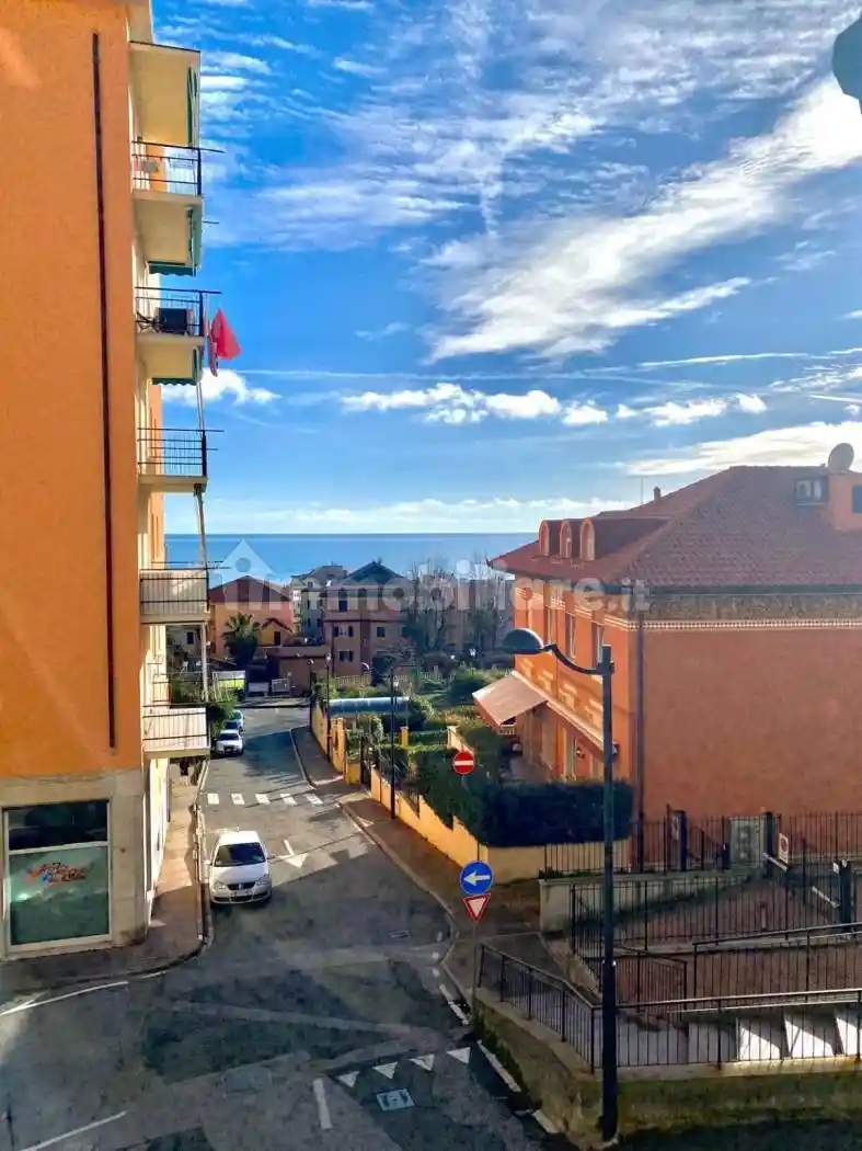 Appartamento in vendita a Cogoleto