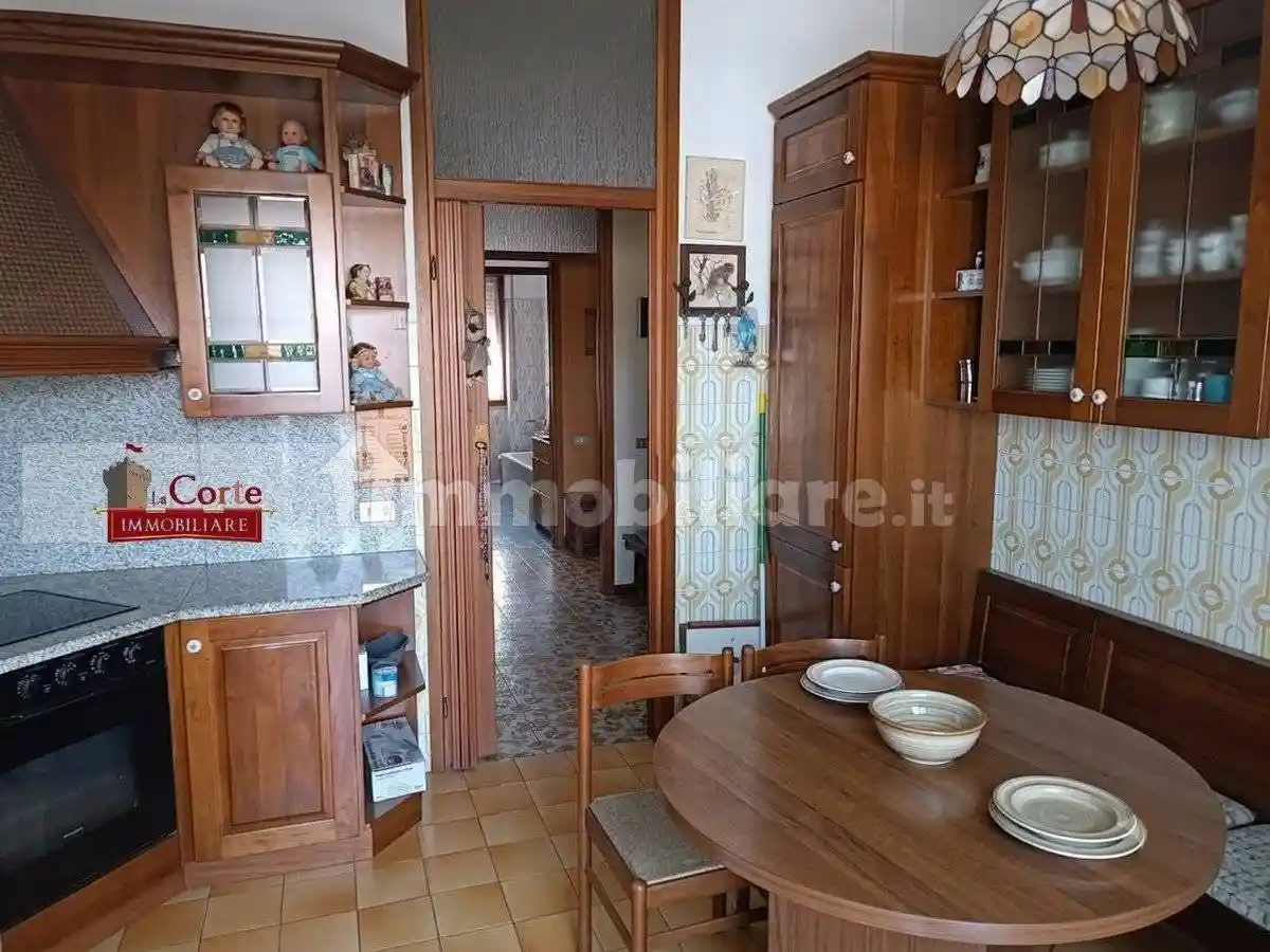Appartamento in vendita a Rho