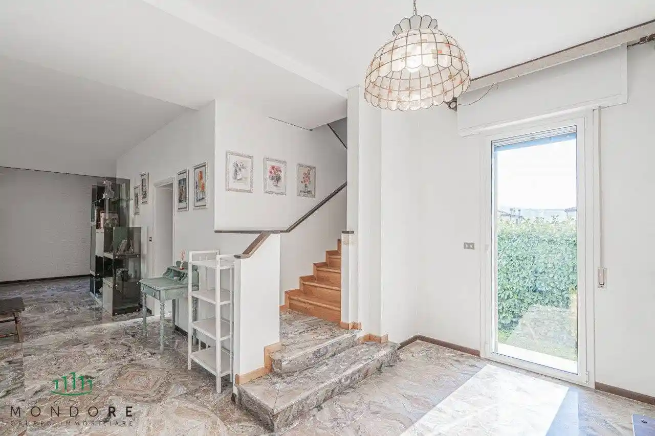 Villa in vendita a Casalecchio di Reno