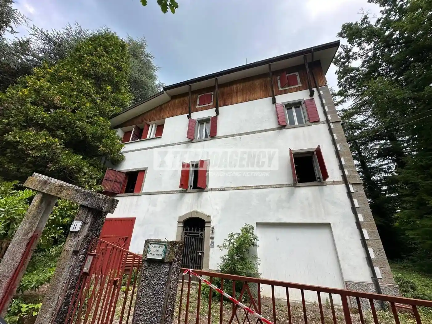 Casa indipendente in vendita a Lama Mocogno