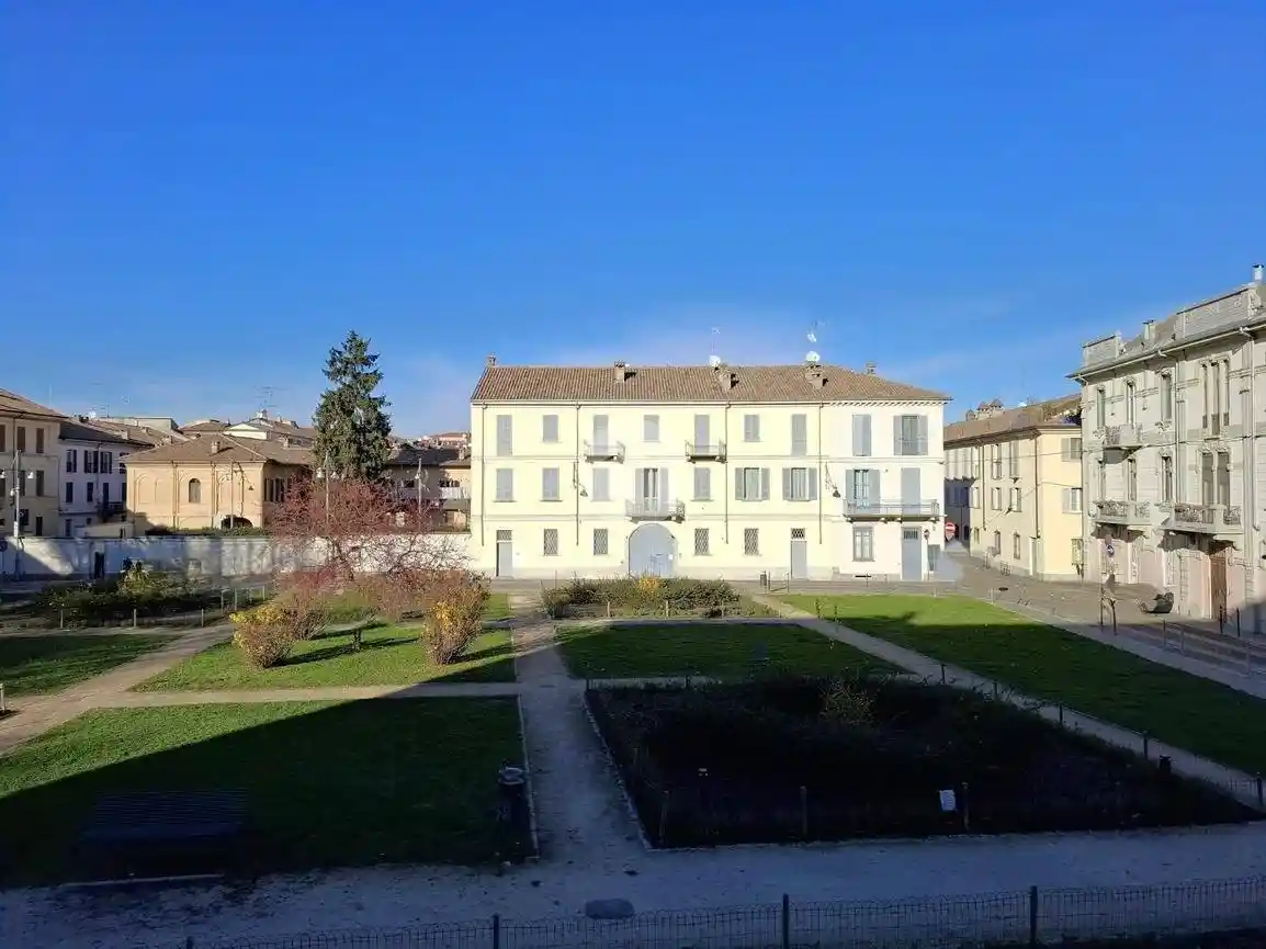 Appartamento in vendita a Voghera