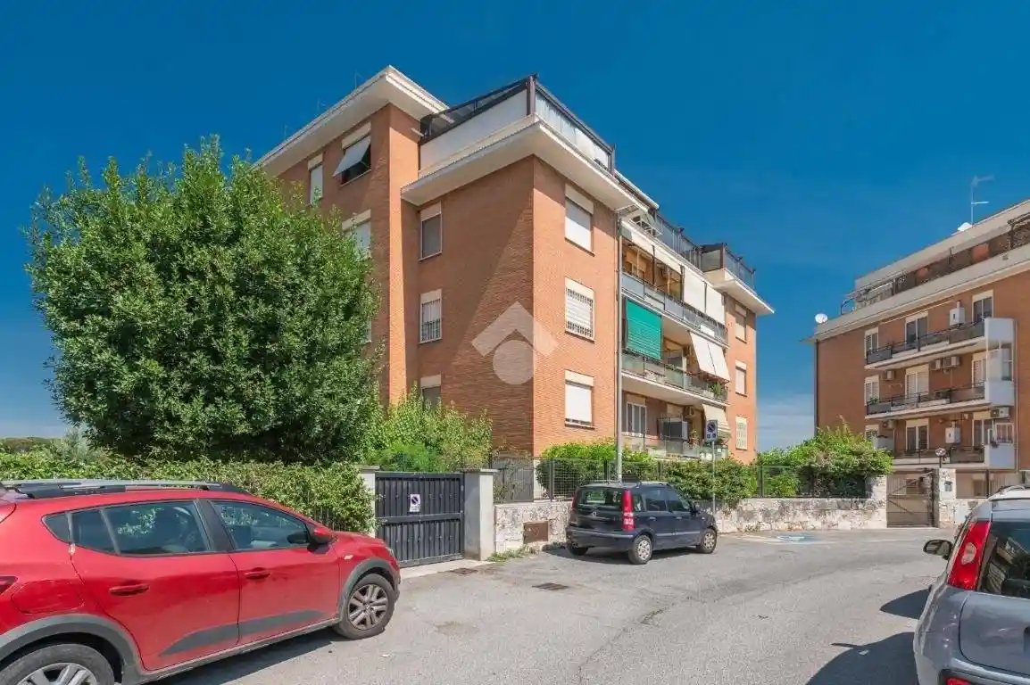 Appartamento in vendita a Roma