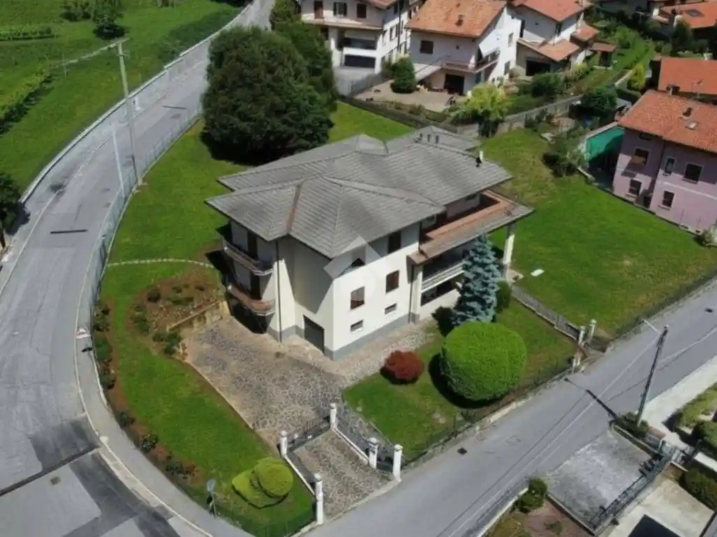 Rustico - Casale in vendita a Caino