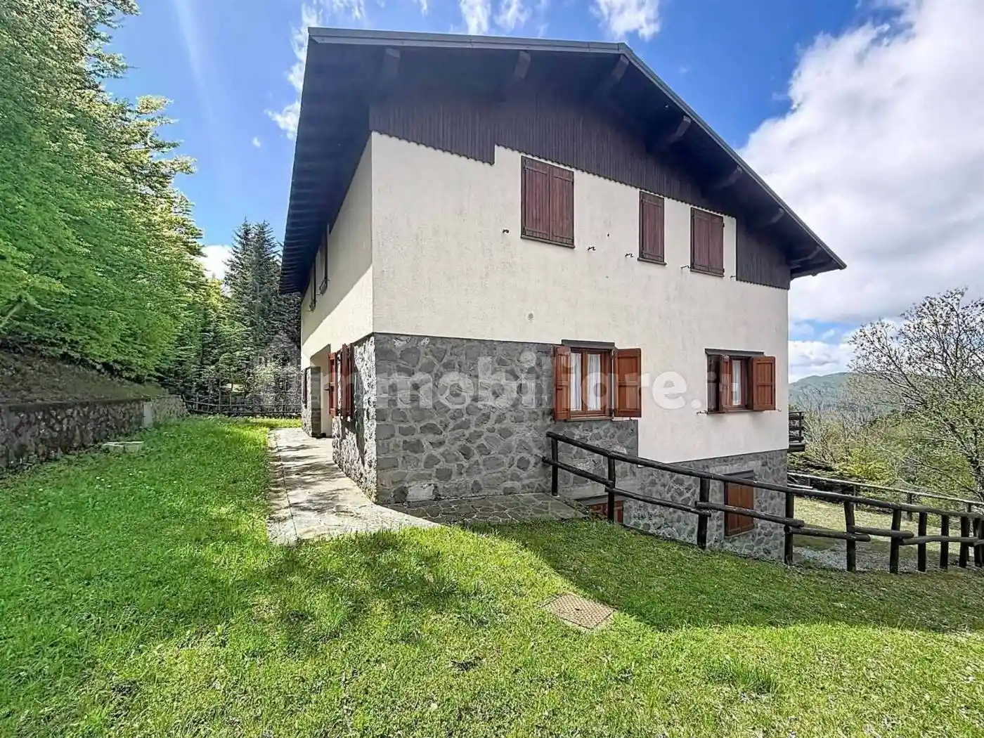 Casa indipendente in vendita a Abetone Cutigliano