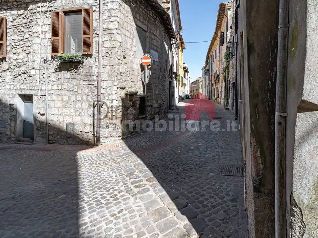 Appartamento in vendita a Tarquinia
