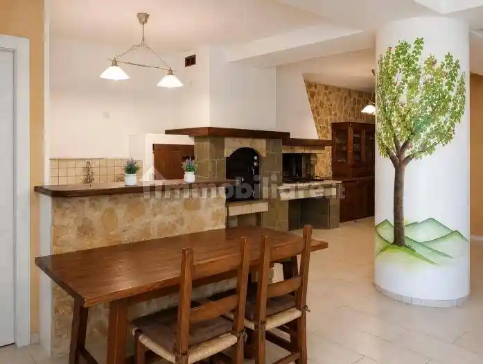 Rustico - Casale in vendita a Ostra Vetere