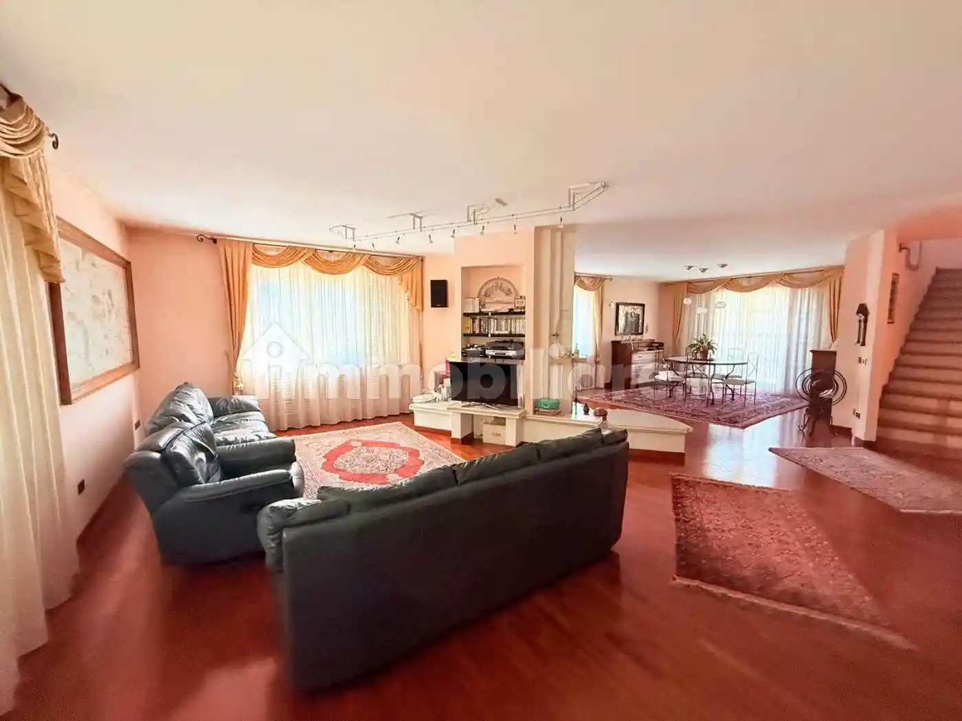 Villa in vendita a Fossombrone