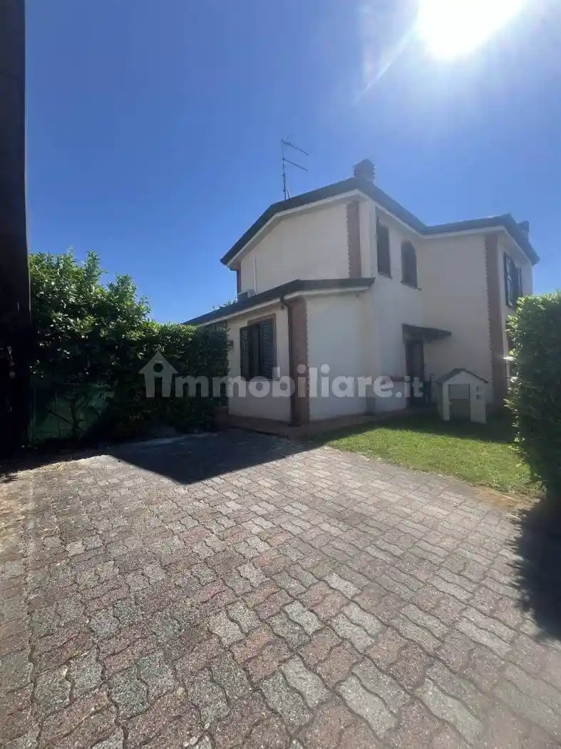 Appartamento in vendita a Sarzana