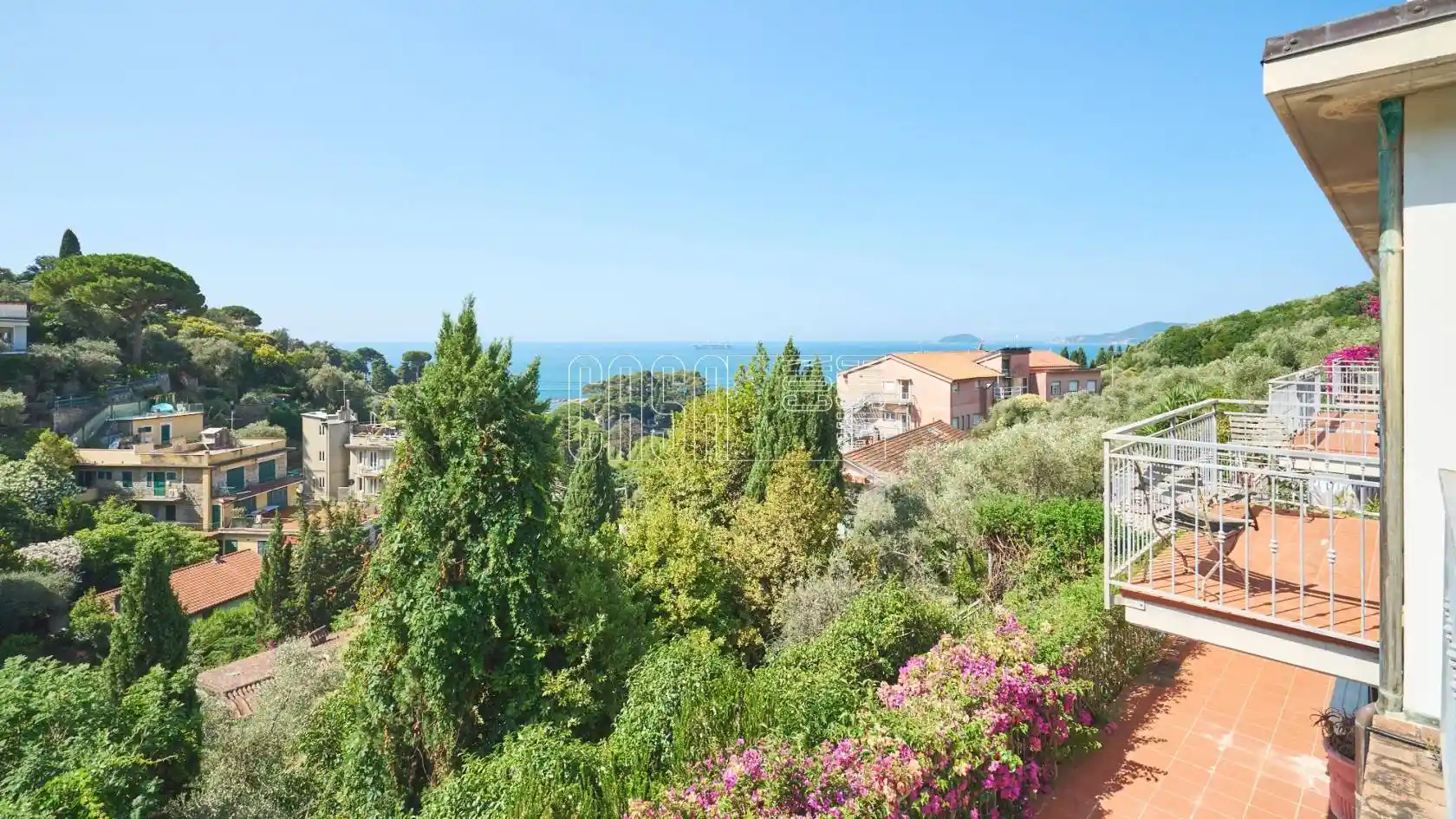 Appartamento in vendita a Lerici