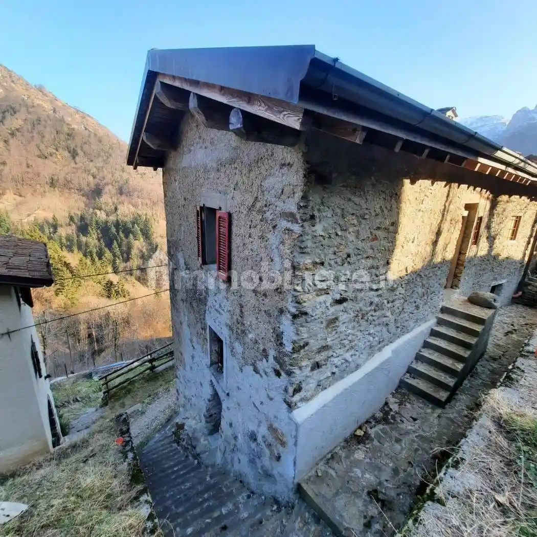 Appartamento in vendita a Valtorta
