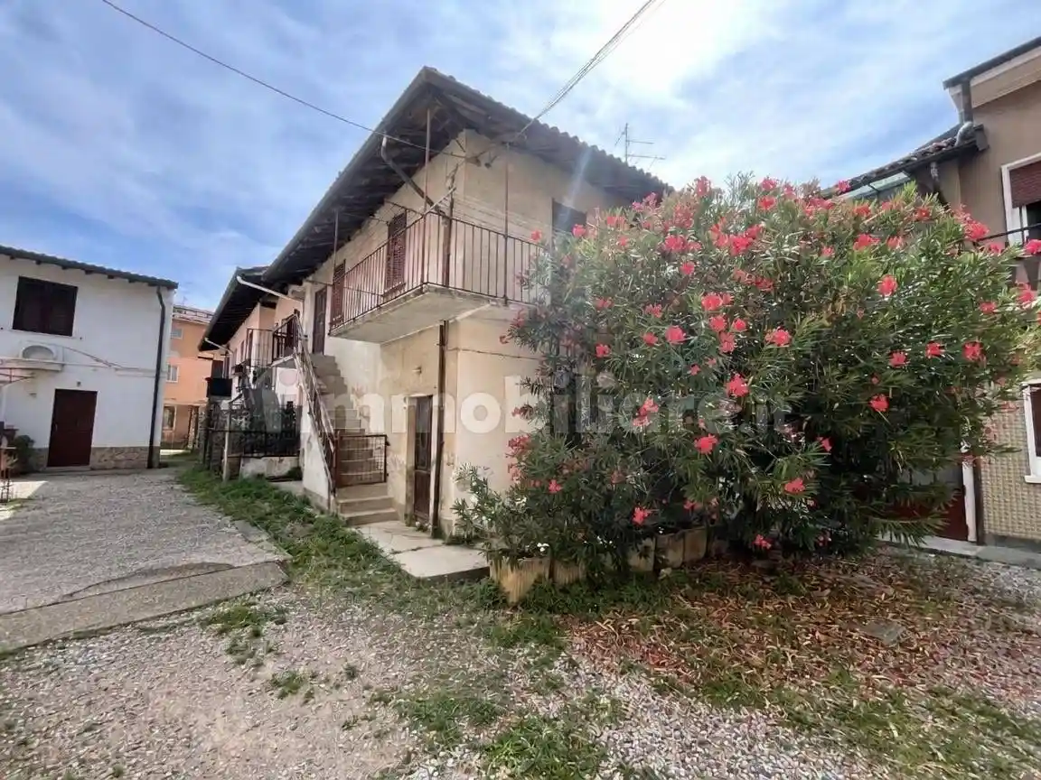 Casa indipendente in vendita a Mozzate