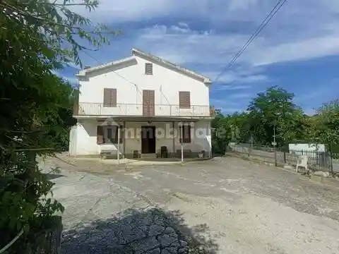 Villa in vendita a Bucchianico