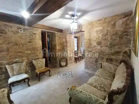 Villa in vendita a Bolognano