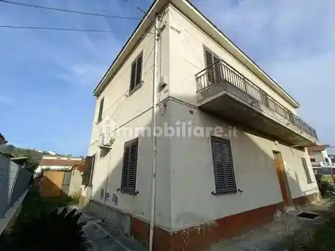 Villa in vendita a Alanno