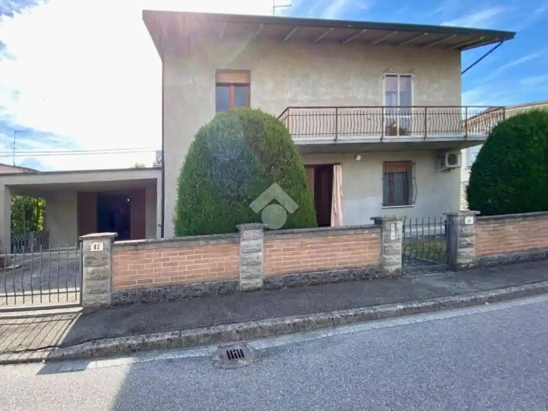 Casa indipendente in vendita a Reggiolo