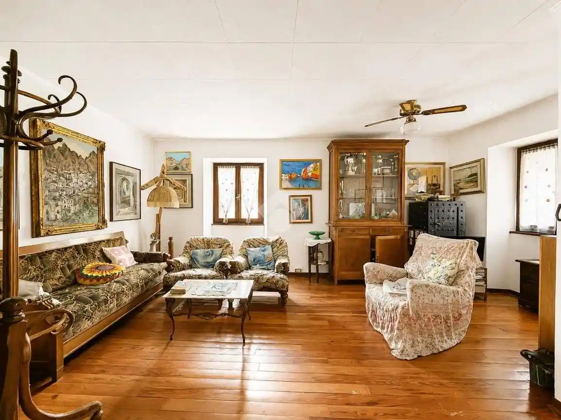 Casa indipendente in vendita a Lovero