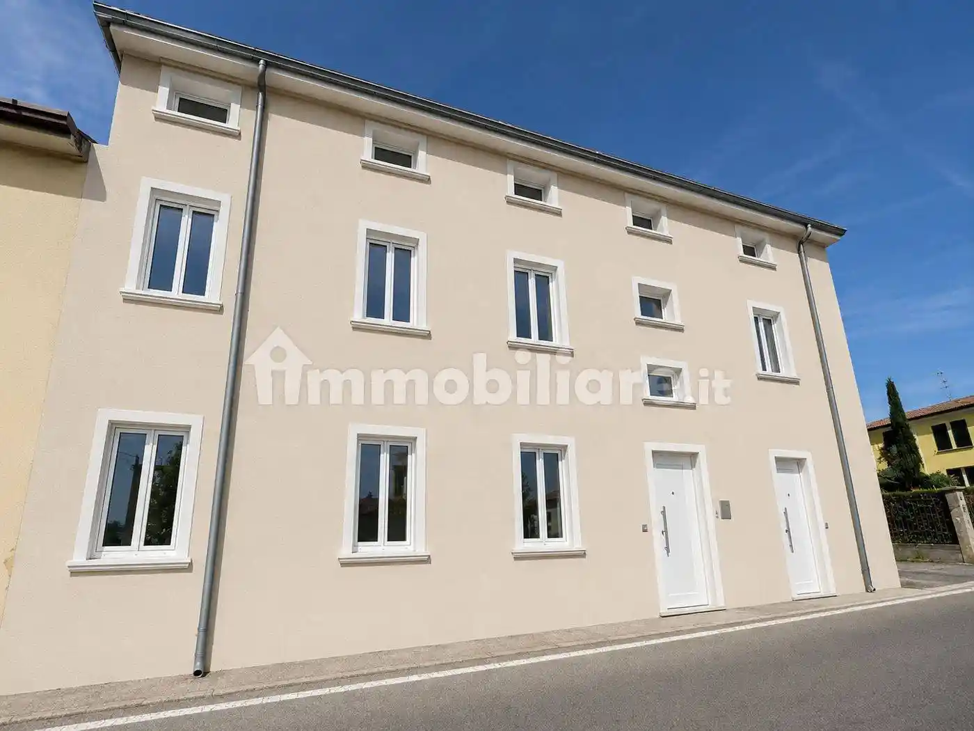 Palazzo - Edificio in vendita a Legnago