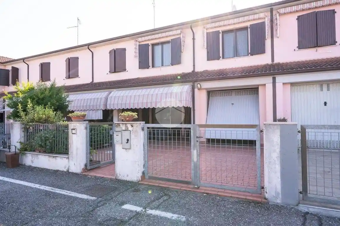 Villetta a schiera in vendita a Mantova