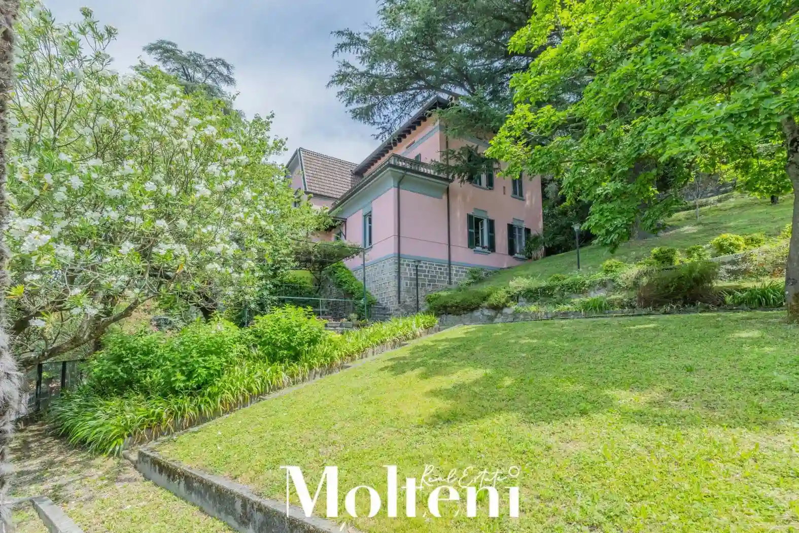 Villa - foto 2