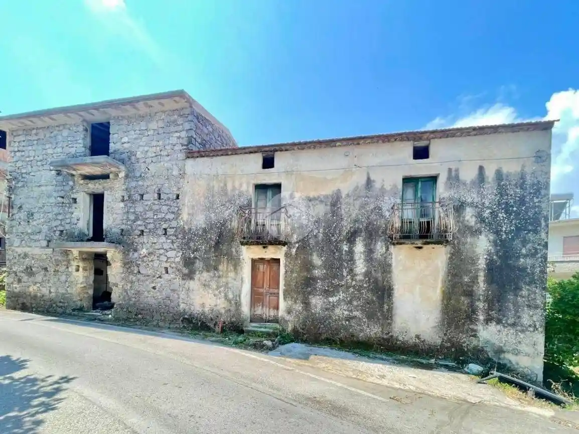 Villa in vendita a Torre Orsaia