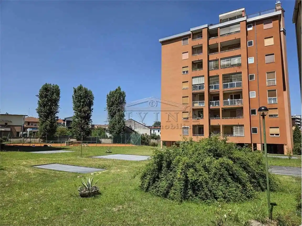 Appartamento in vendita a Garbagnate Milanese