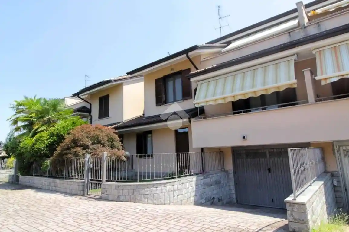 Villetta a schiera in vendita a Sedriano