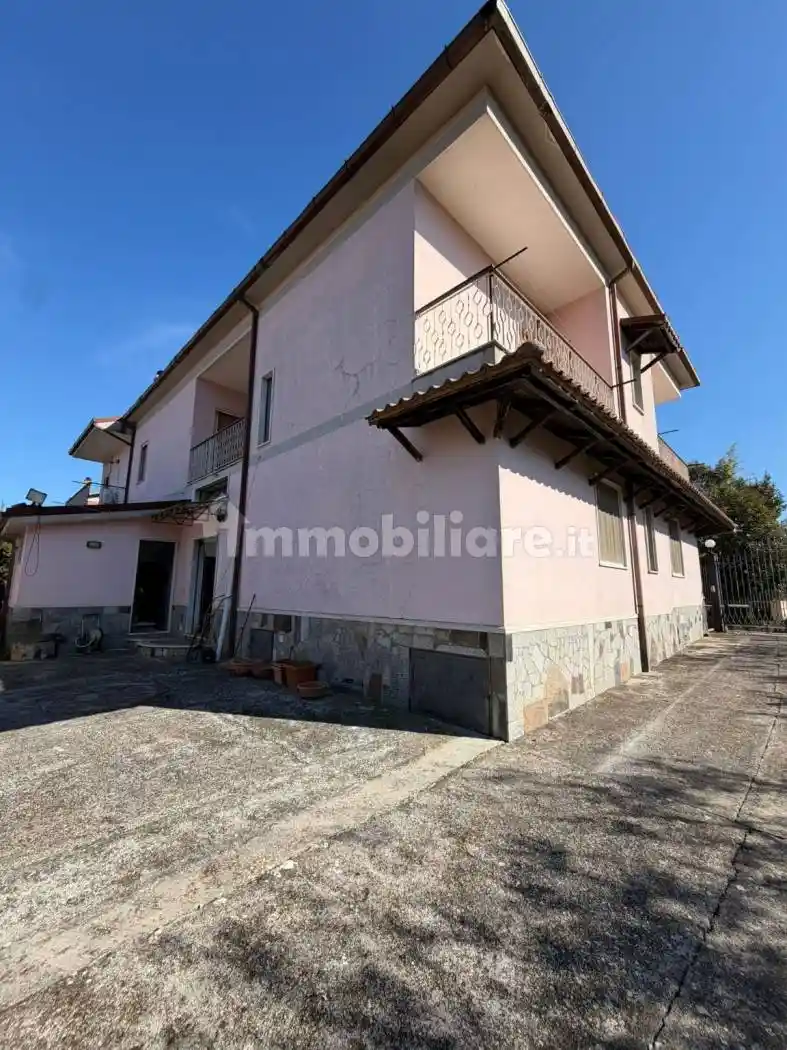 Villa in vendita a Colleferro